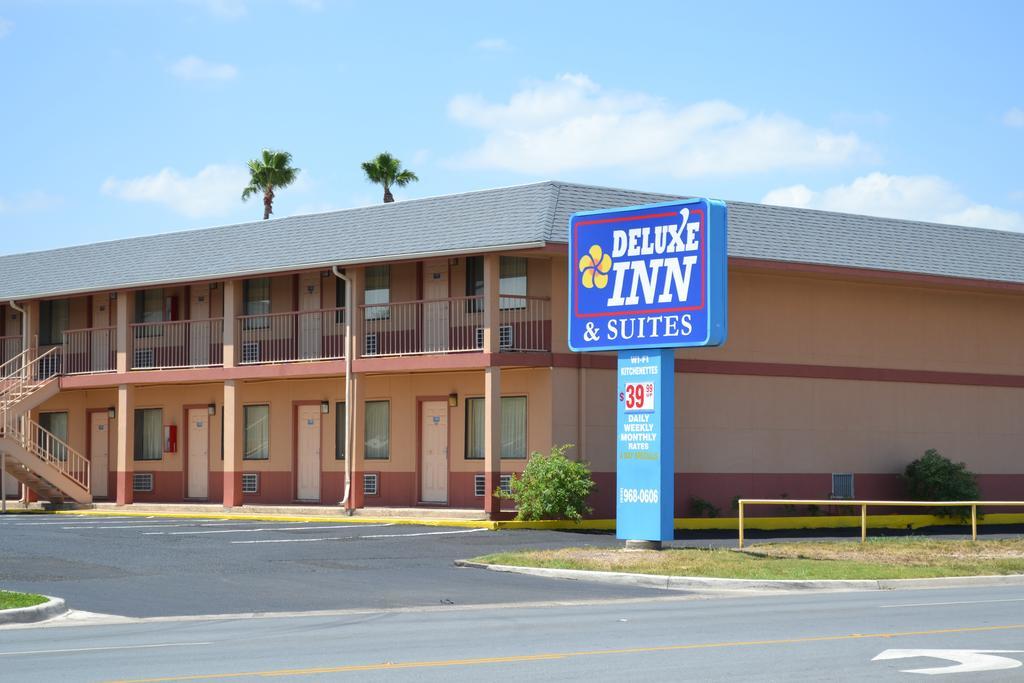Deluxe Inn And Suites Weslaco Esterno foto